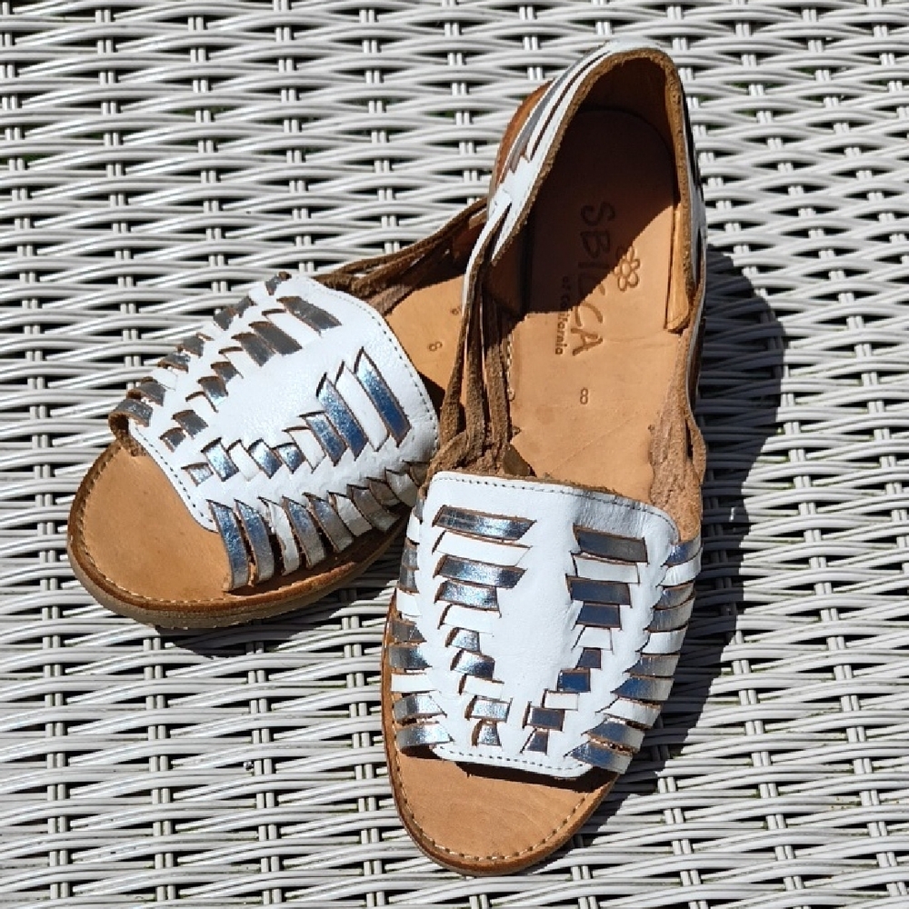 Sbicca Leather Hurache Sandals || White & Silver || 8